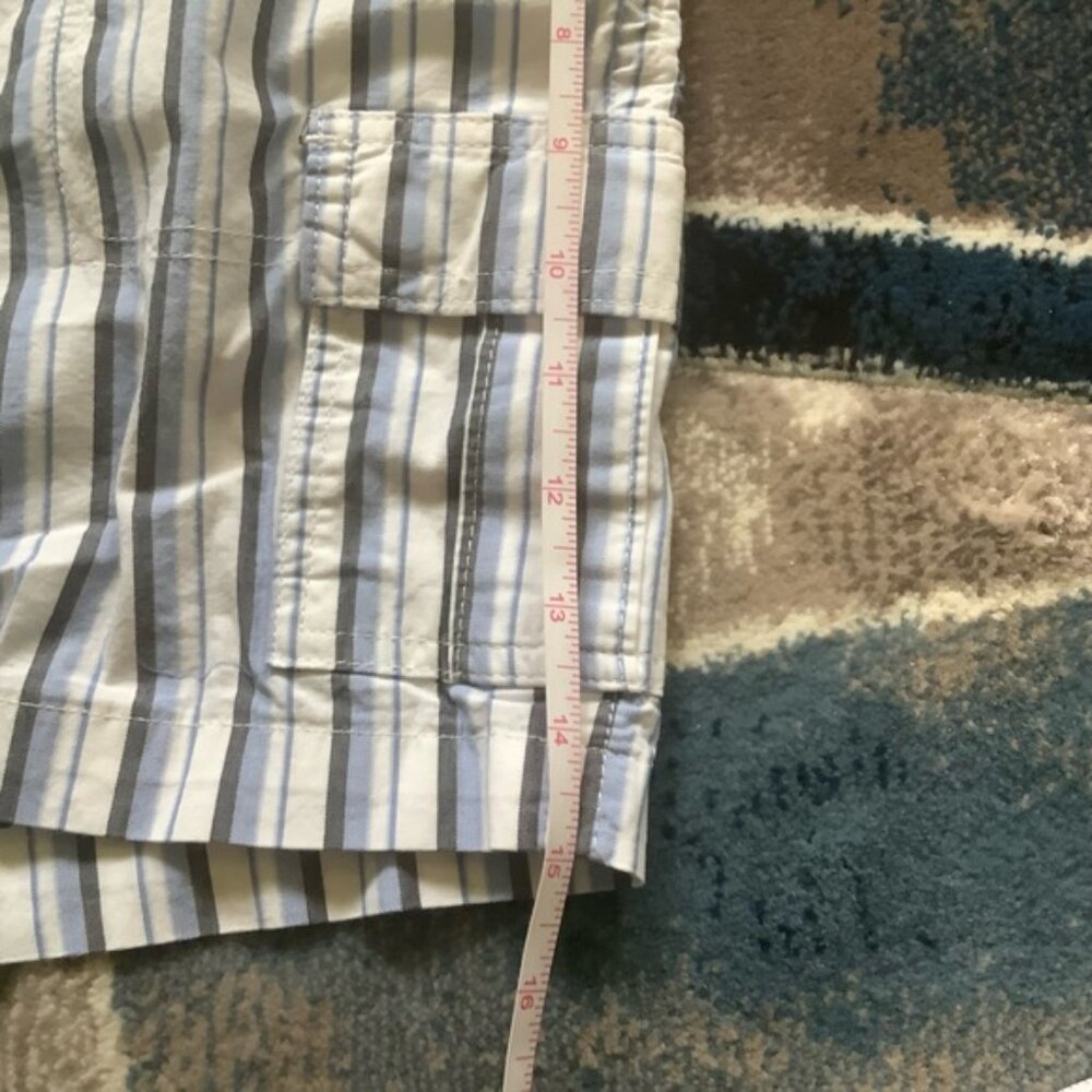 Striped short - Picture 5 of 10